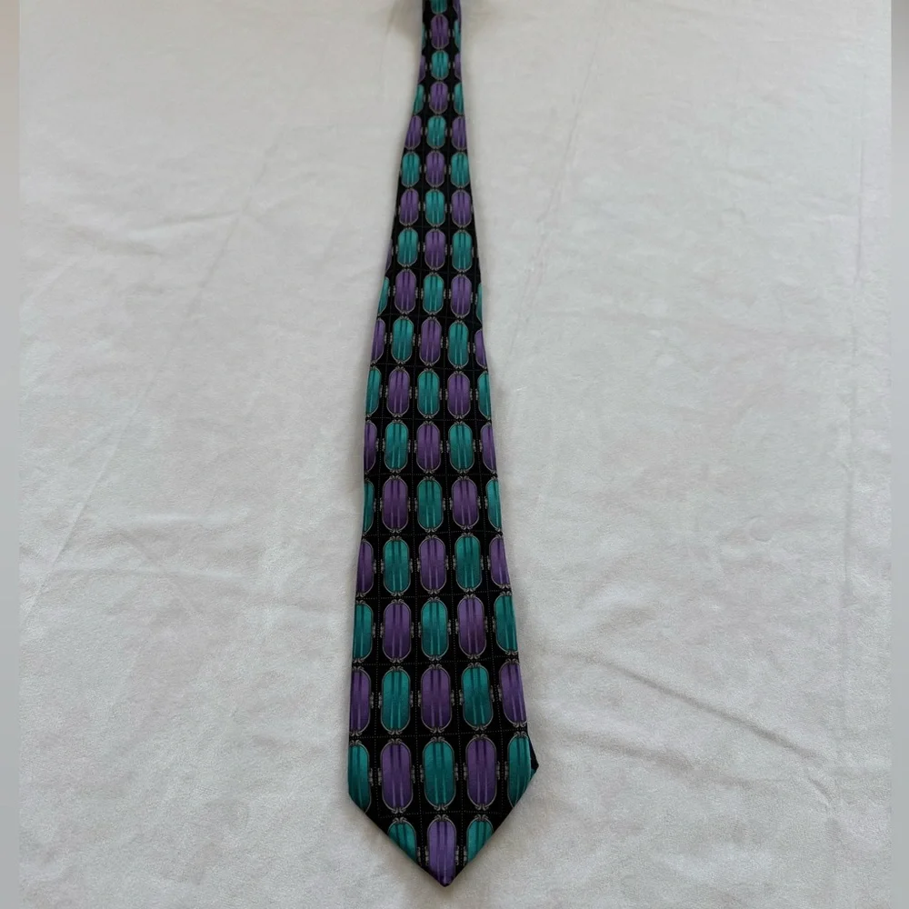 Bergamo New York Silk Tie Designer Geometric‎ Handmade Black Purple Blue